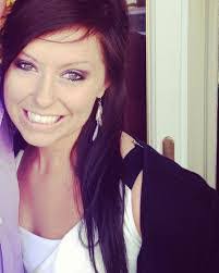 Amber Offenberger's Instagram, Twitter & Facebook