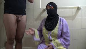 Mistress Taylor Knight - Mommy-Dommes New Hijab Sluts - Fetish-Island.com :  New Fetish Movies