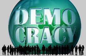 Es un tipo de gobierno que se diferencia de la democracia representativa porque los ciudadanos ceden la elección por sufragio al poder ejecutivo, que está en manos de los parlamentos subordinados por un jefe de estado o monarca. Que Es La Democracia Udlap Contexto