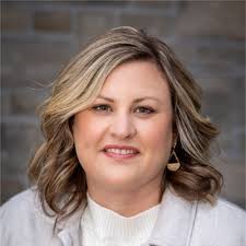 🍰 Can you tell which is the original Boston Cream Pie… and which is the  IDDSI-friendly pureed version?