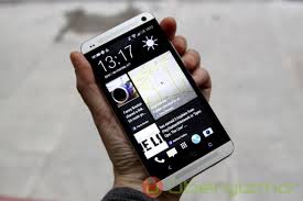 Htc has always been conservative with regards to the size of the display, with the one (m7) featuring a. Htc One Review M7 Ubergizmo