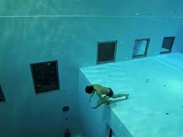 Guillaume Nery Dans La Plus Grande Piscine Du Monde Nemo 33 Video Dailymotion