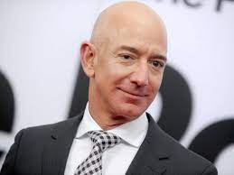 chart via bloomberg an award. Jeff Bezos Hebt Ab Amazon Grunder Fliegt Noch Im Juli Ins All Wissen