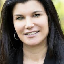 Beth Rosenthal's Instagram, Twitter & Facebook