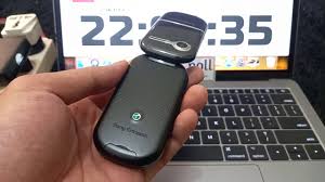 Review Stock Sony Ericsson Z250i Flip ...
