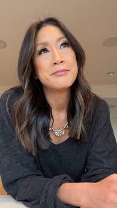 Mimi Young's Instagram, Twitter & Facebook