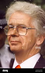 When owen died hi-res stock photography and images