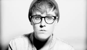 Catching Up With Allison Weiss: The Sideways Sessions