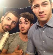 Formed in 2005, they gained popularity from their appearances on the disney channel television network. Jonas Brothers Family Members The Boys Names Bio Familytron