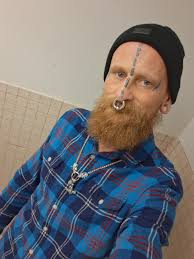 Hi all! I'm newly sober and I'm looking for other sober people to connect  with. Looking forward to meeting you!