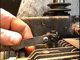 Tecumseh snow king engine troubleshooting tecumseh engines are built for use in lawnmowers and snow blowers. How To Adjust Snowblower Engine Speed Governor Youtube