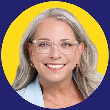 WHEN Stories Volume 3: WHEN Everything Changed, I Became Myself eBook :  WHEN Stories Media Group, Deacon, Sara: Amazon.in: Kindle Store