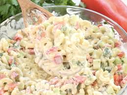 Epingle Par Casseville7 Sur Recettes De Maman Recette De Salade De Macaroni Salade De Macaroni Recettes De Cuisine