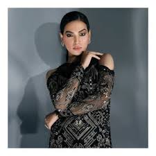 L Art De La Mode Part Deux Now Available At Maison Elan Lahore Maison Elan Karachi And On Www Elan Pk Elan Elanofficial Lartde Party Wear Fashion Dresses