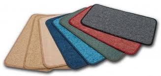 De tretford tapijttegel interland is een comfortabele tapijttegel gemaakt van natuurlijk materiaal met 80% kasjmier geitenhaar en 20% scheerwol. Kettelmatten Teppich Art Berlin