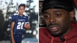 Howard's first homer powers Phils win over Dodgers