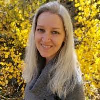 Peggy Snook's Instagram, Twitter & Facebook