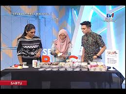 This artwork is actually produce to make a mockup for the sticker design that i did for dapo kak ngah. Spm 2018 Hiasan Balang Kuih Decoupage 2 Jun 2018 Youtube