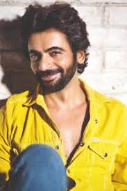 It is a new thriller series that is bankrolled by reliance entertainment in association with good co. Sunflower Zee5 Complete List Of Cast And Crew Tv Series 2021