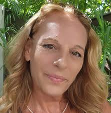 Should I pack or sell when moving to Dominican Republic?