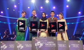 Sarah yang ditemui setelah dinobatkan sebagai juara, mengucapkan ribuan terima kasih kepada semua yang sentiasa menyokong beliau sepanjang. Senarai Bintang Program Astro Dalam Big Stage 2018 Finalis Pentas Akhir