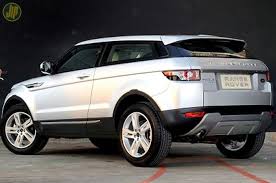 Pertimbangan dalam membeli mobil land rover di indonesia. Tips Beli Range Rover Evoque Bekas Beda Suspensi Dan Update Software Gridoto Com
