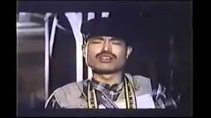 앵커가수 김흥국 씨가 최근 차를 몰다 오토바이 운전자를 들이받고 그대로 자리를 떠난 혐의로 경찰에 입건된 사실이 드러났습니다.오토바이. ê¹€í¥êµ­ ë‚˜ë¬´ìœ„í‚¤