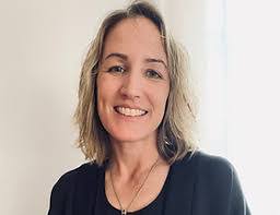 Cindy Lesher's Instagram, Twitter & Facebook