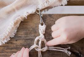 Diy Porte Cles Macrame Les Petits Boudins Le Blog Modeles De Macrame Gratuit Modeles De Macrame Porte Cle