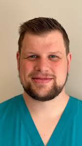 🙌Ny kiropraktor på Gressvikklinikken!🙌 Velkommen til kiropraktor Robin  Isaksen! Vi er veldig glade for å ha Robin på laget🤩 , Han vil snart bli å  finne i vår online booking, men allerede nå kan du ...