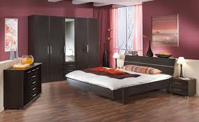 La couleur taupe est une teinte qui traverse les années cette chambre serait un avec une chambre beige, découvrez les couleurs idéales pour votre parure de lit. Chambre Adulte Taupe Prune Gamboahinestrosa