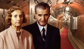 Factorii interni au fost prezenţa armatei sovietice, care a avut un rol principal în instaurarea regimului comunist şi care a ocupat românia pe 23 august 1944, dar sub numele de armată eliberatoare. BuncÄƒrele Lui Nicolae CeauÈ™escu Incredibil Ce Ascundea Dictatorul In Ele Impact