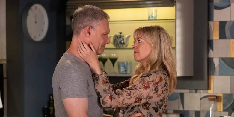 Coronation Street teases Nick and Toyah reunion in surprise kiss - Yahoo  News Canada