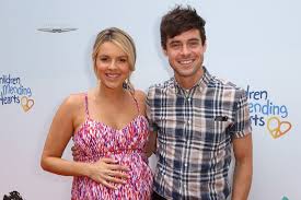 The Bachelorette S Ali Had A Baby Girl And Her Name Has Serious Bachelor History Ali Fedotowsky New Baby Wishes Celebrity Moms