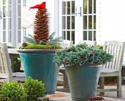 Weihnachtsdeko Fur Hauseingang Breitet Festliche Stimmung Aus 44 Outdoor Dekoideen Weihnachtsdeko Hauseingang Weihnachtsgrun Weihnachtsdekoration Fur Draussen