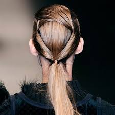 Haircuts for girls with medium hair can be anything from simple classics to playfully creative ones. 7 I54gg3keeuxm