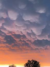 Clouds shaped by cold air. Oklahoma Skies Turn Orange With Pouch Like Clouds After A Storm Tech Times