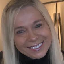 Christine Fisher (@HouseFisher)