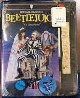 El film mezcla los géneros de la comedia y la historia de fantasmas y está protagonizada por beetlejuice, un personaje inventado por burton. Beetlejuice Blu Ray Digibook