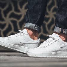 Nike Air Force 1 07 Lv8 Triple White Available Right Now Titoloshop Nike Airforce1 Newsneakers Airforce1l Sneakers Sneakers Nike Nike Air Force Sneaker
