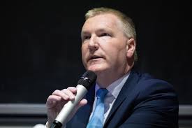 Another busy week in full swing 🇪🇺 🇺🇦The European Commission took a  decisive step in its support for Ukraine. With the establishment of a €90  billion support loan, the EU will help