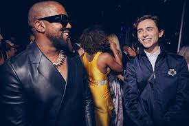 Pin By Sharlyn On Timothee Chalamet In 2020 Timothee Chalamet Vanity Fair Oscar Party Vanity Fair
