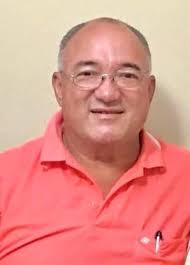 Con el permiso de la familia Hidalgo Ríos. Por este medio queremos  notificar el sensible fallecimiento de quien en vida fue William Hidalgo  Bordoy. La familia Hidalgo Ríos les extiende la invitación