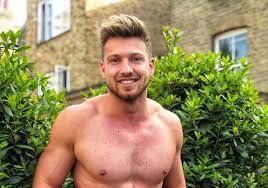 Последние твиты от sam thompson (@samthompsonuk). Sam Thompson Spotted Out On Date With Mystery Woman Just Weeks After Zara Mcdermott Split Goss Ie