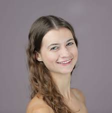 Carlin Dixon's Instagram, Twitter & Facebook