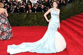 The met gala is back on! Met Gala 2014 Sarah Jessica Parker Rihanna Lupita Nyong O Dresses Time