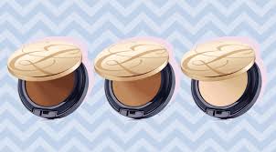Theres An Estee Lauder Double Wear Powder Foundation Coming