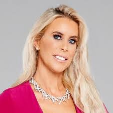 Julie Bardsley's Instagram, Twitter & Facebook