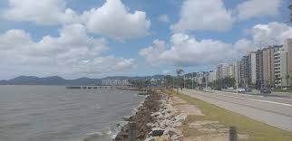 Até que enfim! Sol aparece entre nuvens nesta quarta-feira em Florianópolis