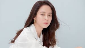 — she once considered quitting running man. Song Ji Hyo Bakal Bintangi Come To The Witch S Restaurant